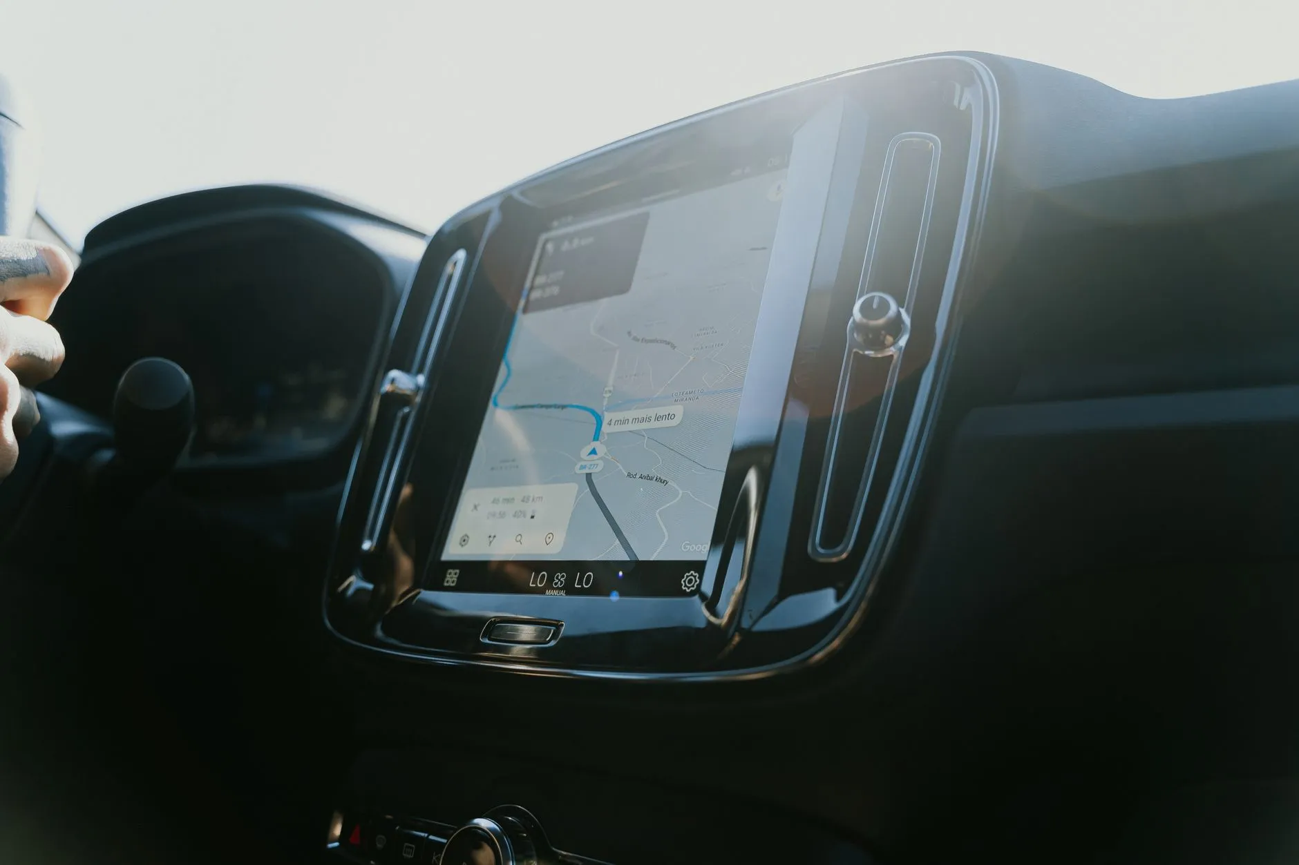 体感游戏机与街机设备在电玩城场景中的应用对比分析