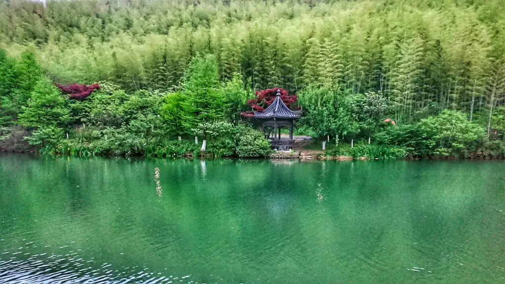 虹魔块体感游戏机与街机产品型号参数对比分析