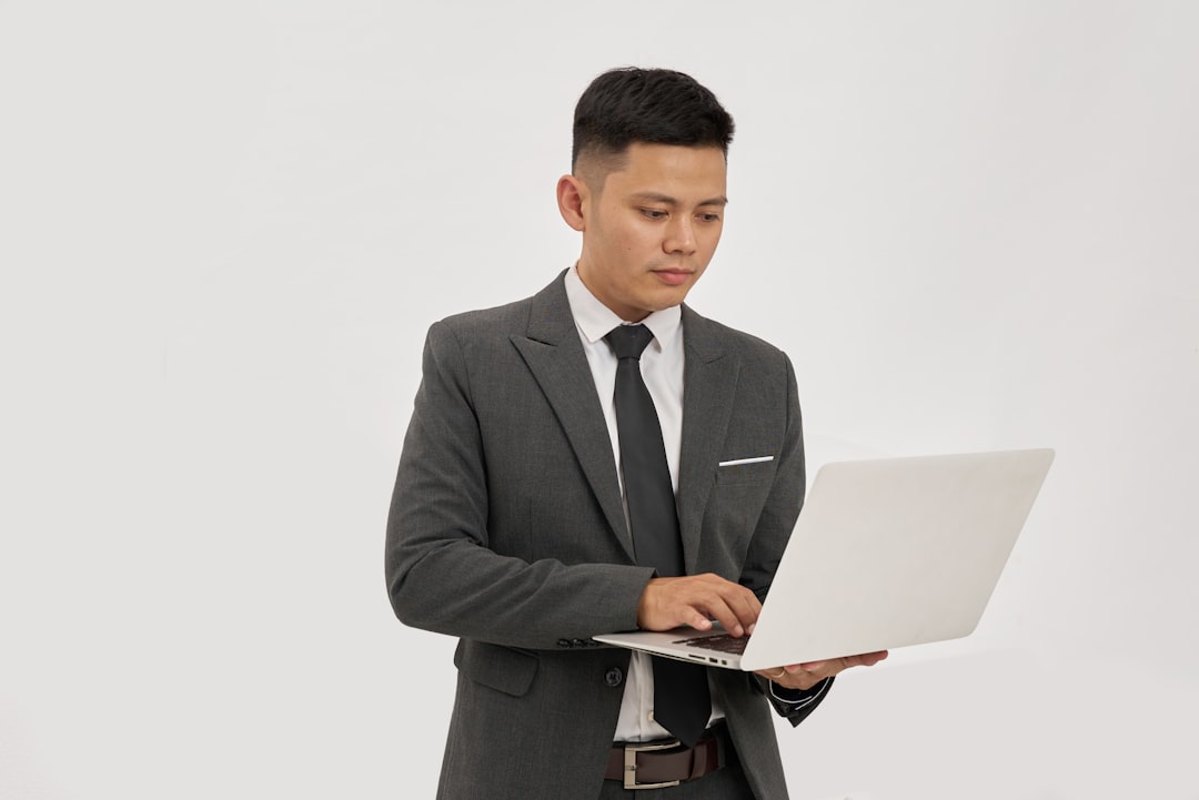 电玩城街机设备选型指南：体感游戏机与互动硬件搭配方案